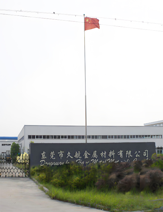潔臣士科邁柯洗地機(jī)，走進(jìn)車間，領(lǐng)略工業(yè)場景清潔利器
